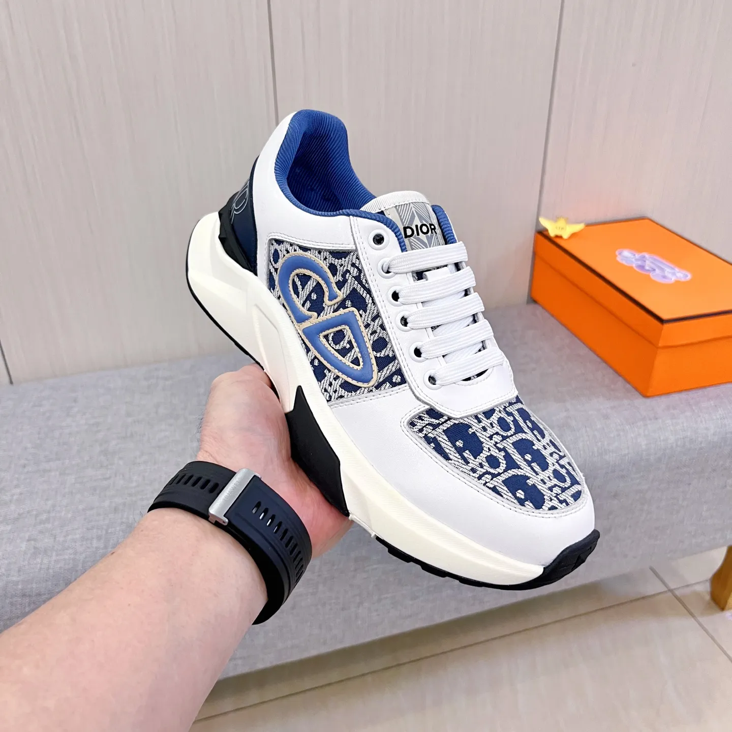 Men's Men's Shoes Men's Shoes💰 460 Men's Men's Shoes💰[Dior]🔥Men's high-end brand of shoes official website 1:1 latest masterpiece: the upper is made of Italian imported first-layer cowhide with a comfortable and breathable lining➕original non-slip and wear-resistant outsole🔥, making walking more convenient and comfortable! An exclusive new model, a stunning work, a beautiful 1:1 replica [color] compared to the official quality! Create a fashionable personality to set off your uniqueness! A must-have for trendy men! Classic🔥Size: 38-44 Color: 🔥Multiple colors available🔥